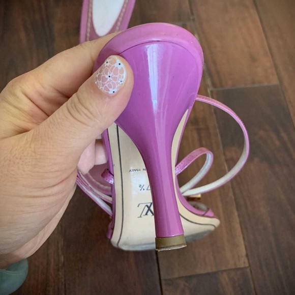 LV heels - Picture 5 of 5